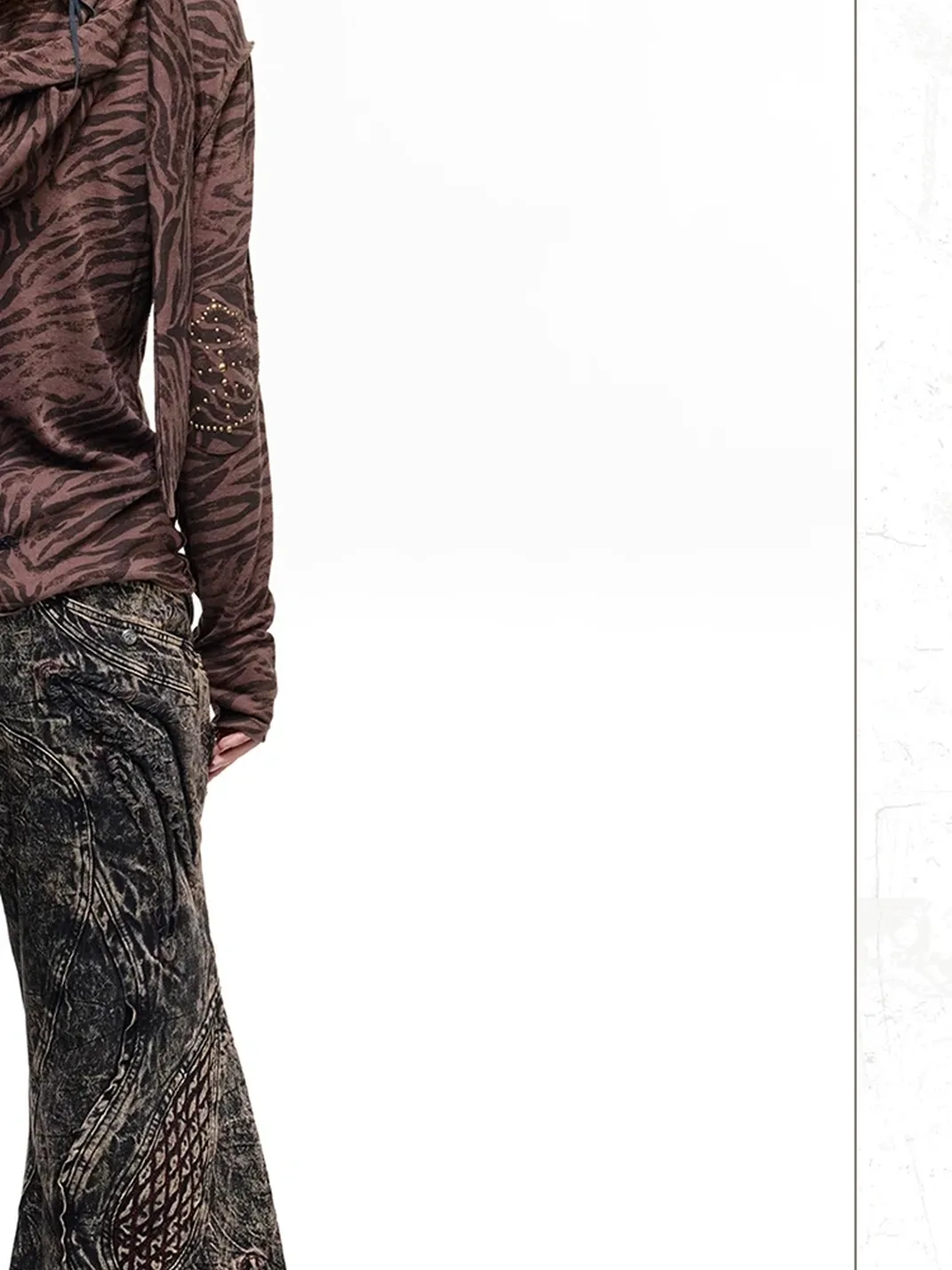 PERSONSOUL | Mottled Uneven Wash Red Black Jeans