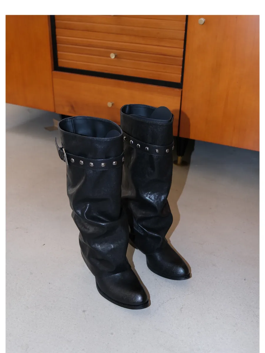 Mooreyu | Pointed Toe Slouchy Black Rivet Boots - 3