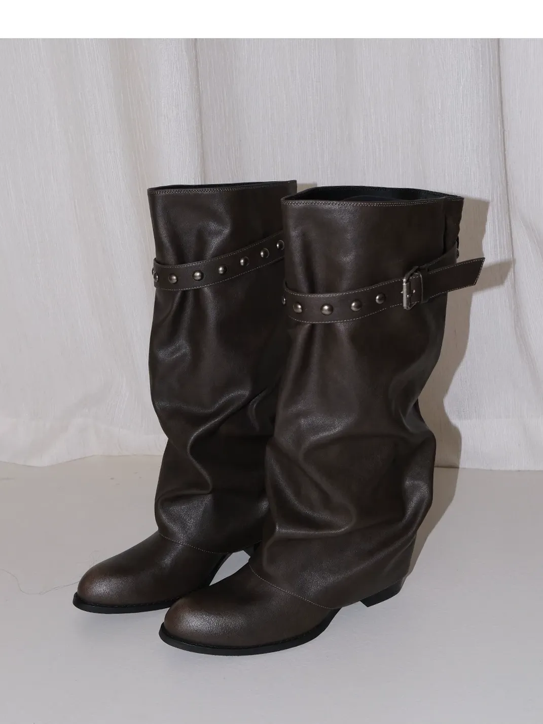 Mooreyu | Pointed Toe Slouchy Black Rivet Boots